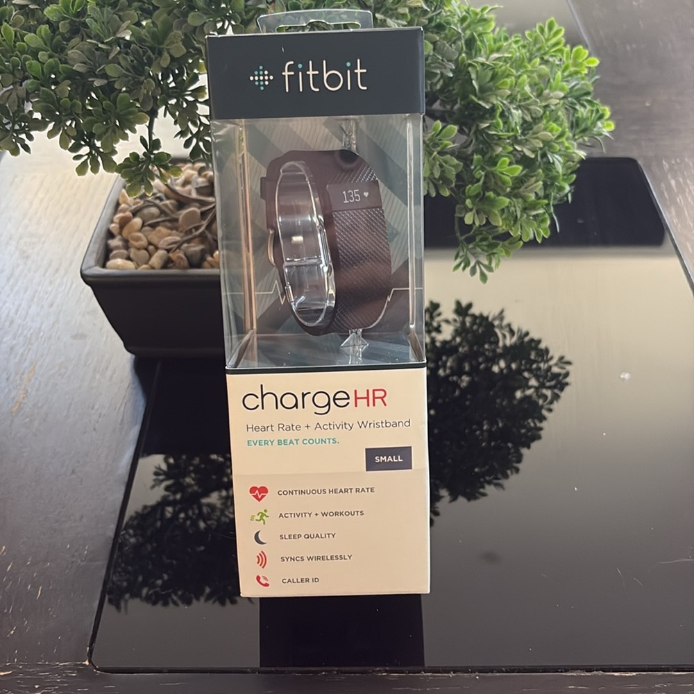 🎉🎉Host Pick🎉🎉Fitbit ChargeHR Heart Rate + Activity Wristband - Picture 6 of 6